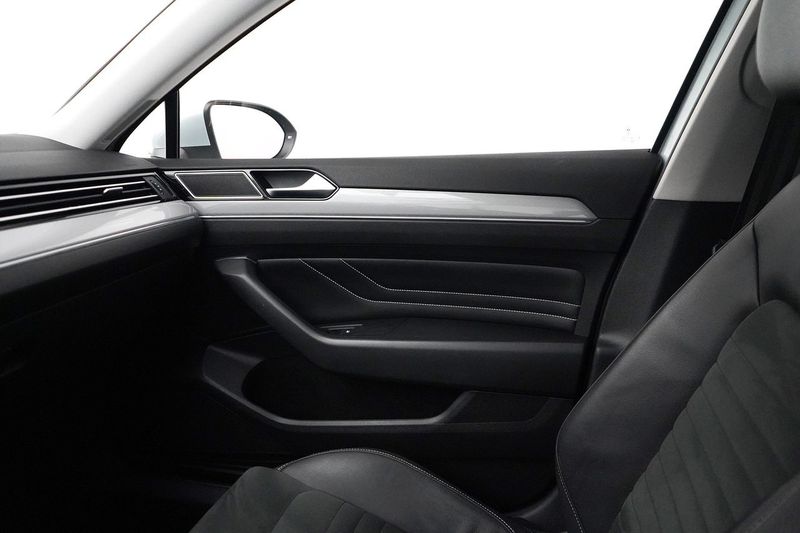 Volkswagen Passat bild 15