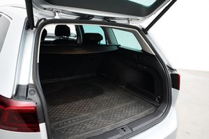 Volkswagen Passat bild 18