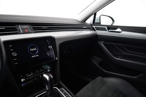 Volkswagen Passat bild 9