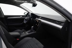 Volkswagen Passat bild 16