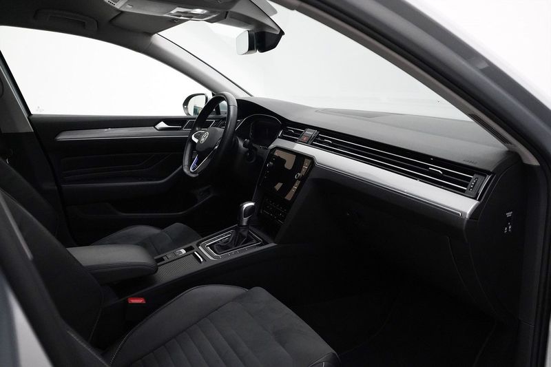 Volkswagen Passat bild 16