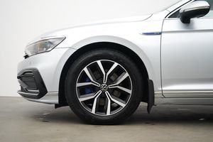 Volkswagen Passat bild 2