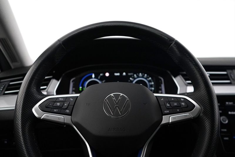 Volkswagen Passat bild 8