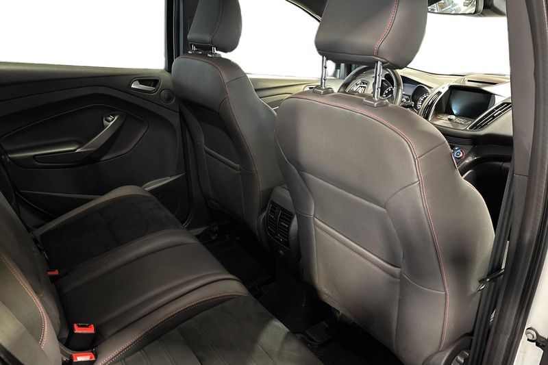Ford Kuga bild 19