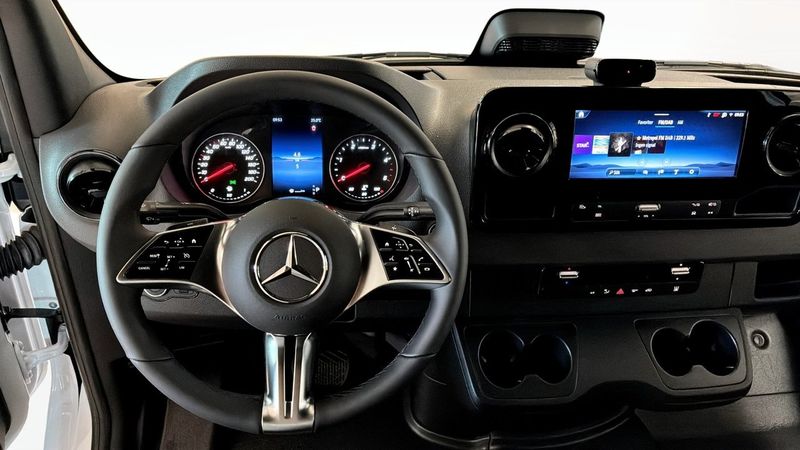 Mercedes Sprinter bild 4