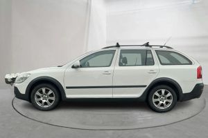 Skoda Octavia bild 2