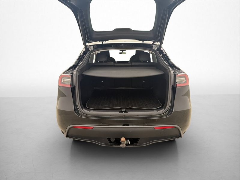 Tesla Model Y bild 30