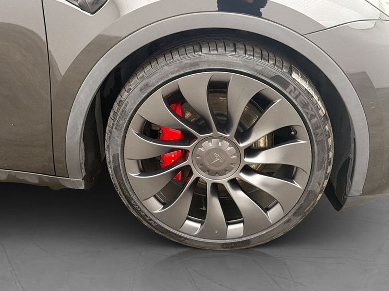 Tesla Model Y bild 35