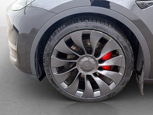 Tesla Model Y bild 32