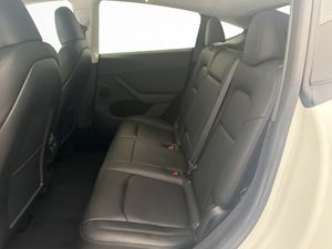 Tesla Model Y bild 29