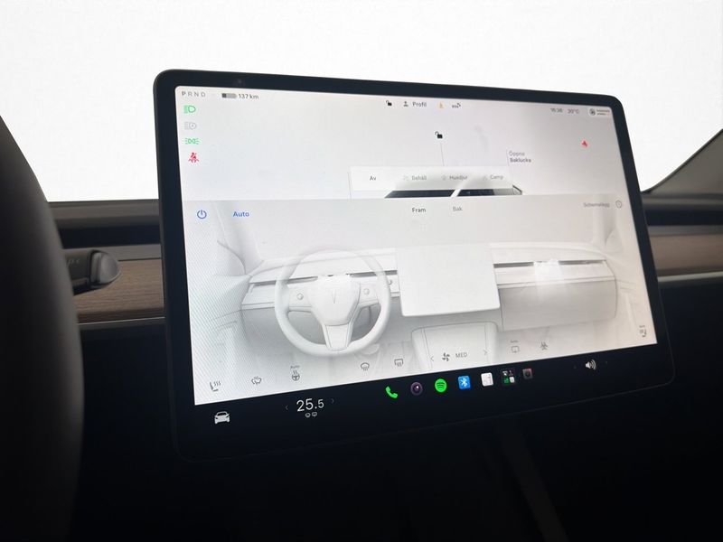 Tesla Model Y bild 19