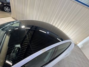 Tesla Model 3 bild 11