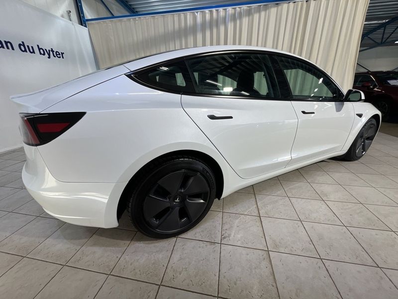 Tesla Model 3 bild 3