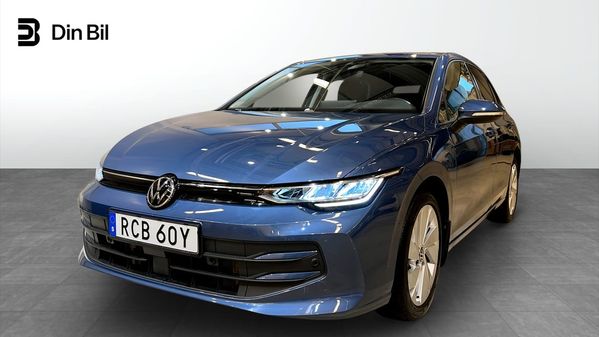 Volkswagen Golf TSI150 P-värmare/Backkamera - 2025