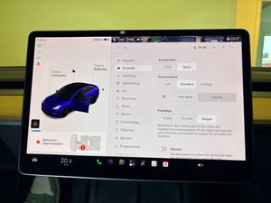 Tesla Model 3 bild 13