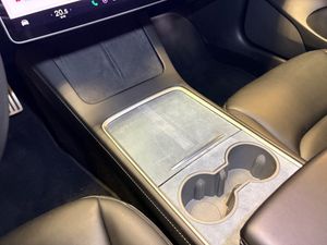 Tesla Model 3 bild 16