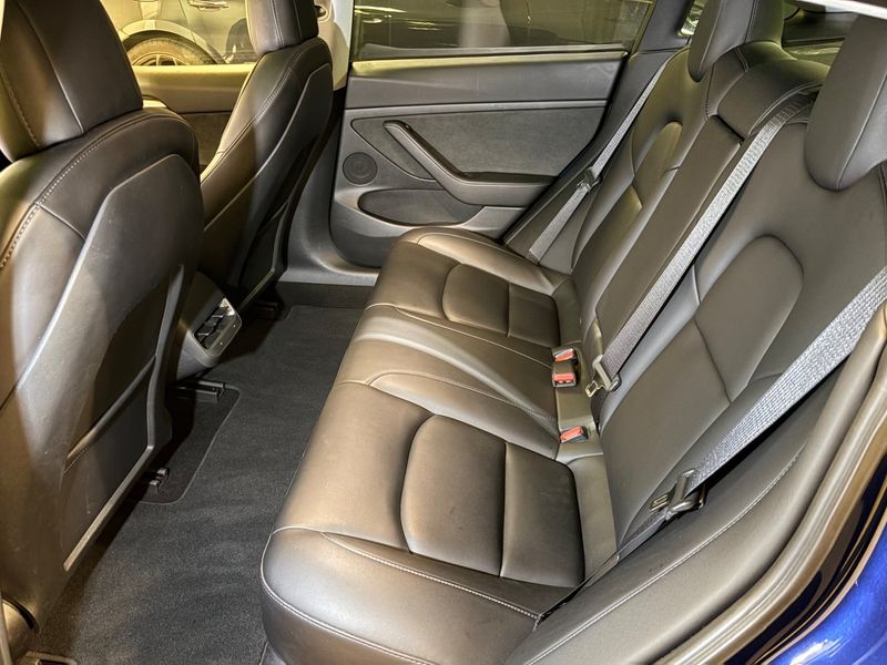 Tesla Model 3 bild 17