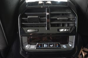 BMW iX bild 8