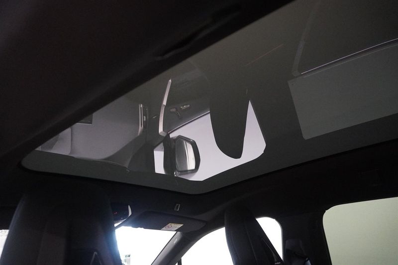 BMW iX bild 10