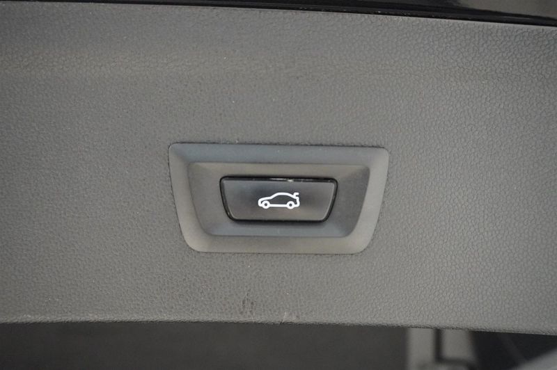 BMW iX bild 19