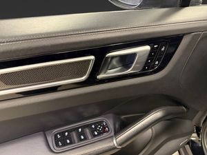 Porsche Cayenne bild 9