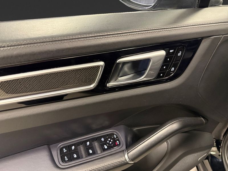 Porsche Cayenne bild 9