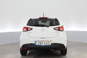 Mazda 2 bild 2