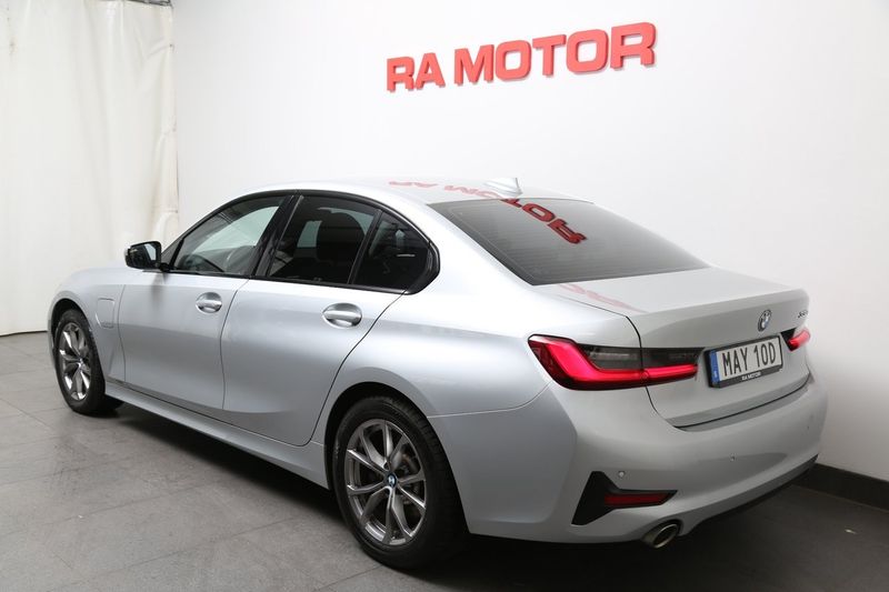 BMW 330 bild 4