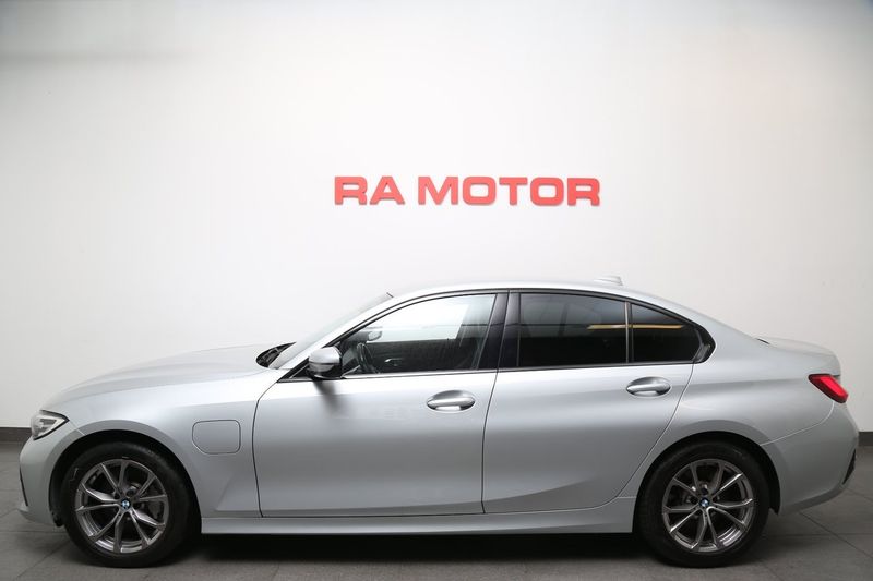 BMW 330 bild 3