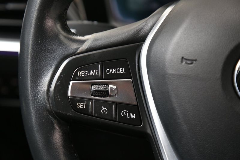 BMW 330 bild 15