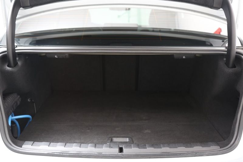 BMW 330 bild 26