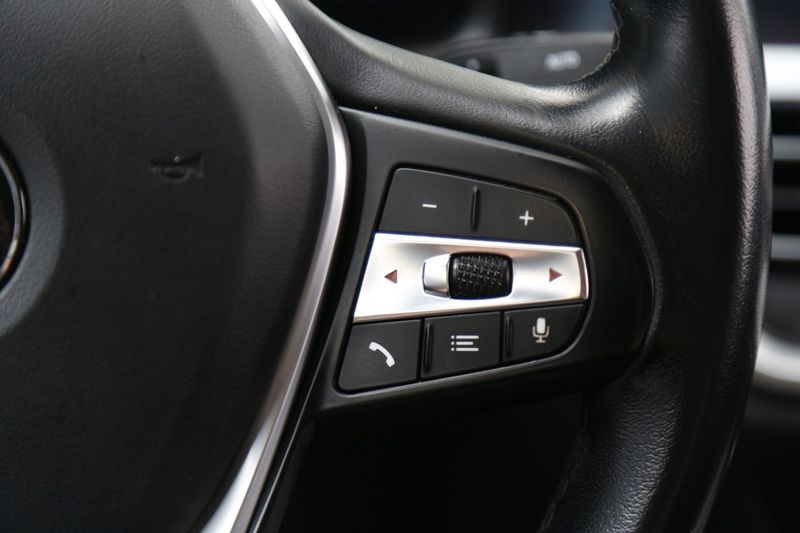 BMW 330 bild 17