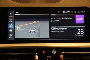 BMW 330 bild 19