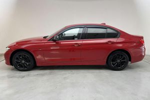 BMW 320 bild 2