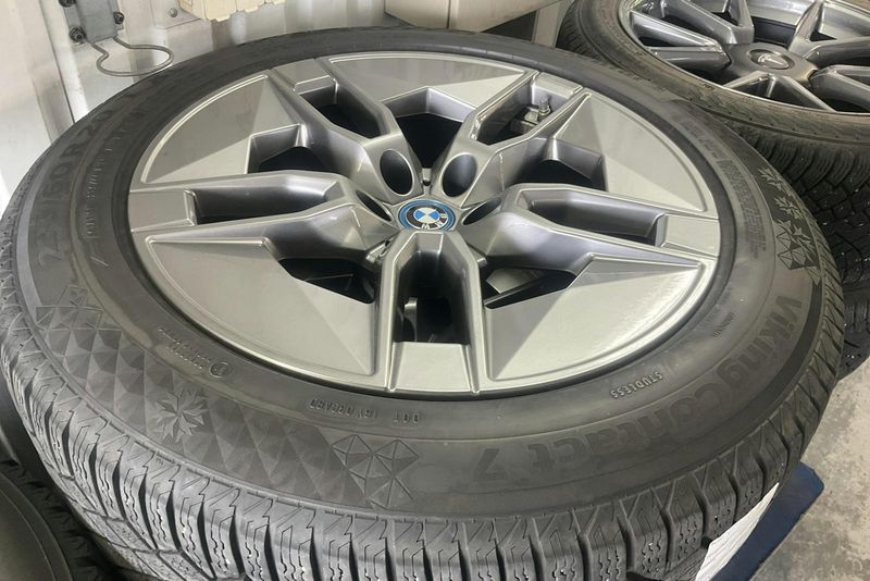 BMW iX bild 16