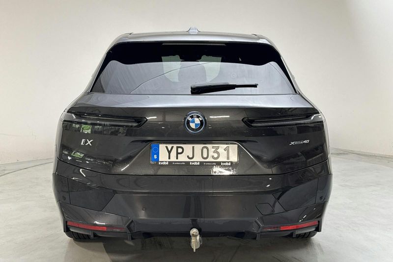 BMW iX bild 5
