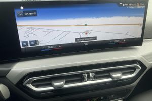 BMW 330 bild 15
