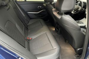 BMW 330 bild 7