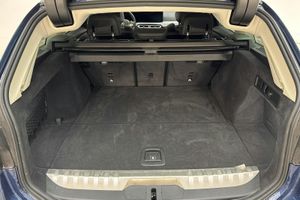 BMW 330 bild 8