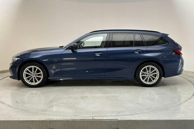 BMW 330 bild 2