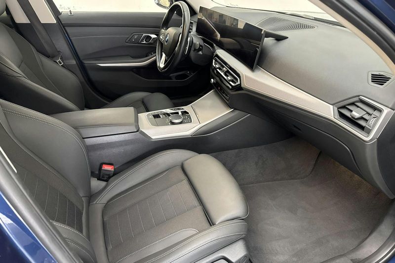 BMW 330 bild 9