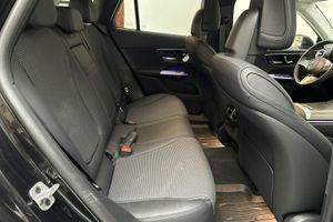 Mercedes GLC300 bild 8