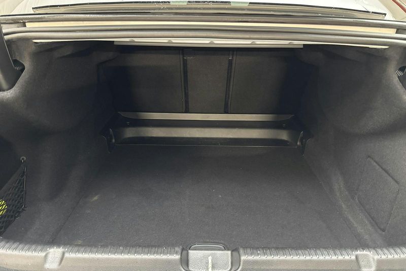 Mercedes EQE350 bild 9
