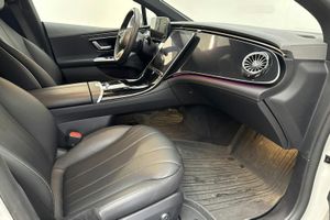 Mercedes EQE350 bild 7
