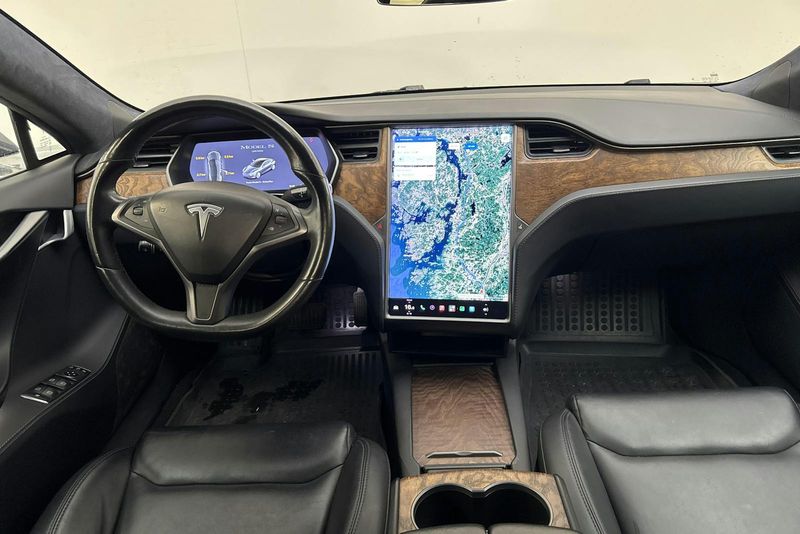 Tesla Model S bild 6
