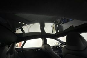 Tesla Model S bild 14