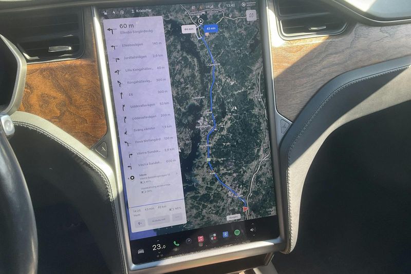 Tesla Model S bild 12