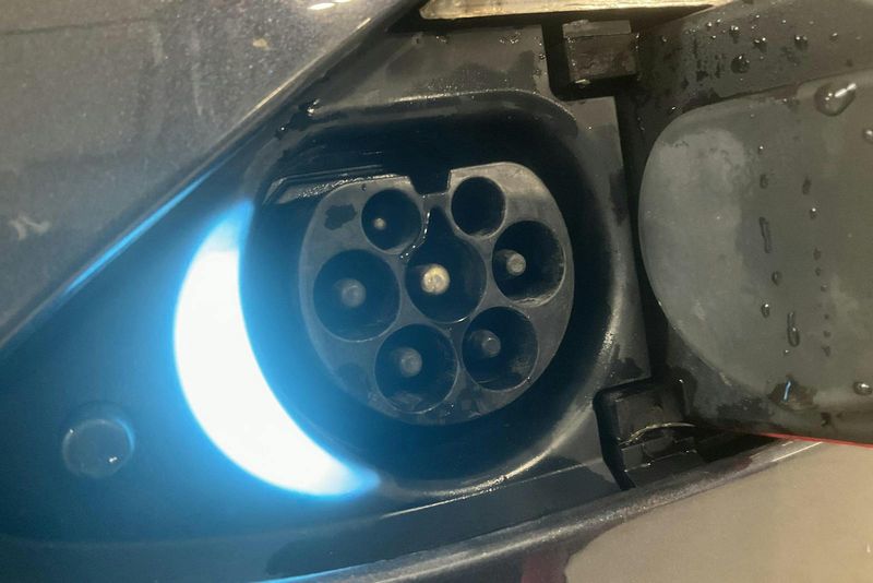 Tesla Model S bild 16
