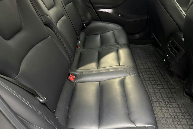 Tesla Model S bild 8