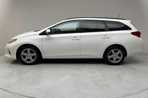 Toyota Auris bild 2